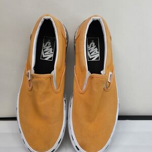 Vans Classic Slip-On Sneakers in Orange Size 7.5 Men Or 9 Women